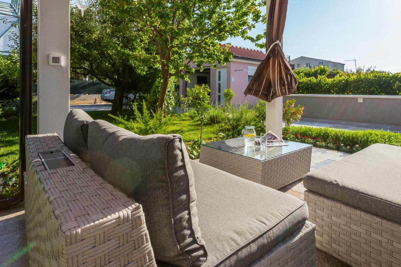 Villa Sweet Home Marija With Heated Pool Split Ngoại thất bức ảnh