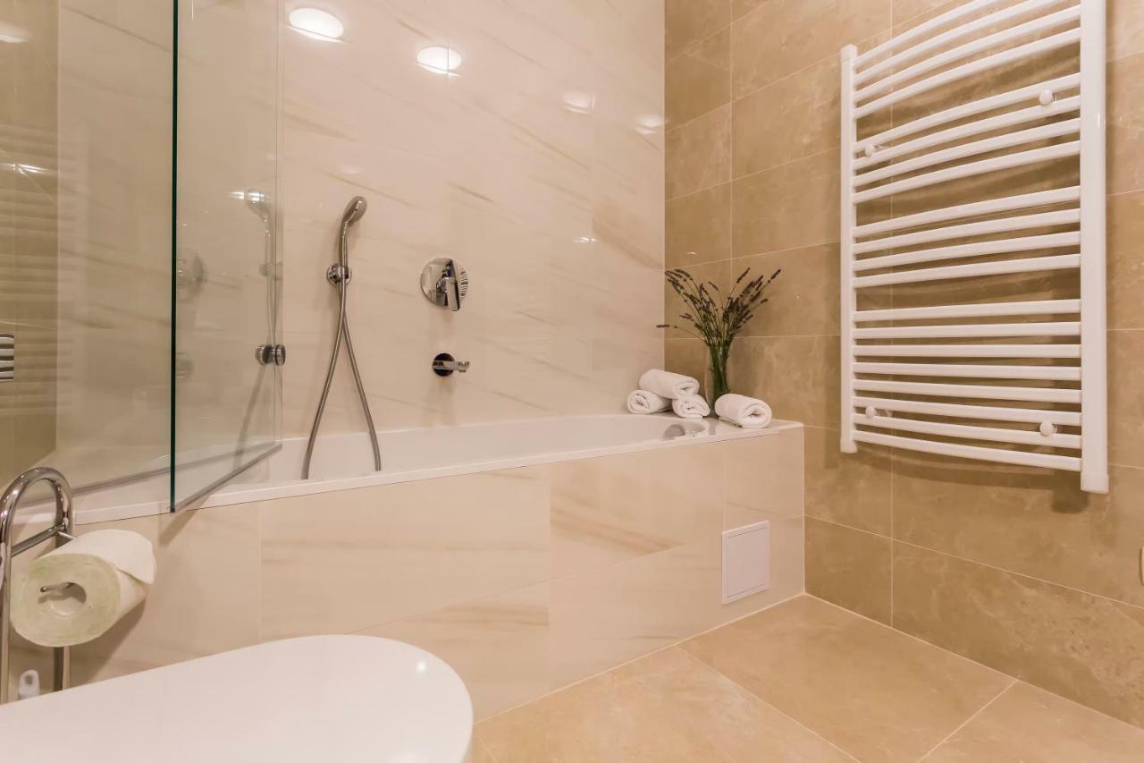 Villa Sweet Home Marija With Heated Pool Split Ngoại thất bức ảnh