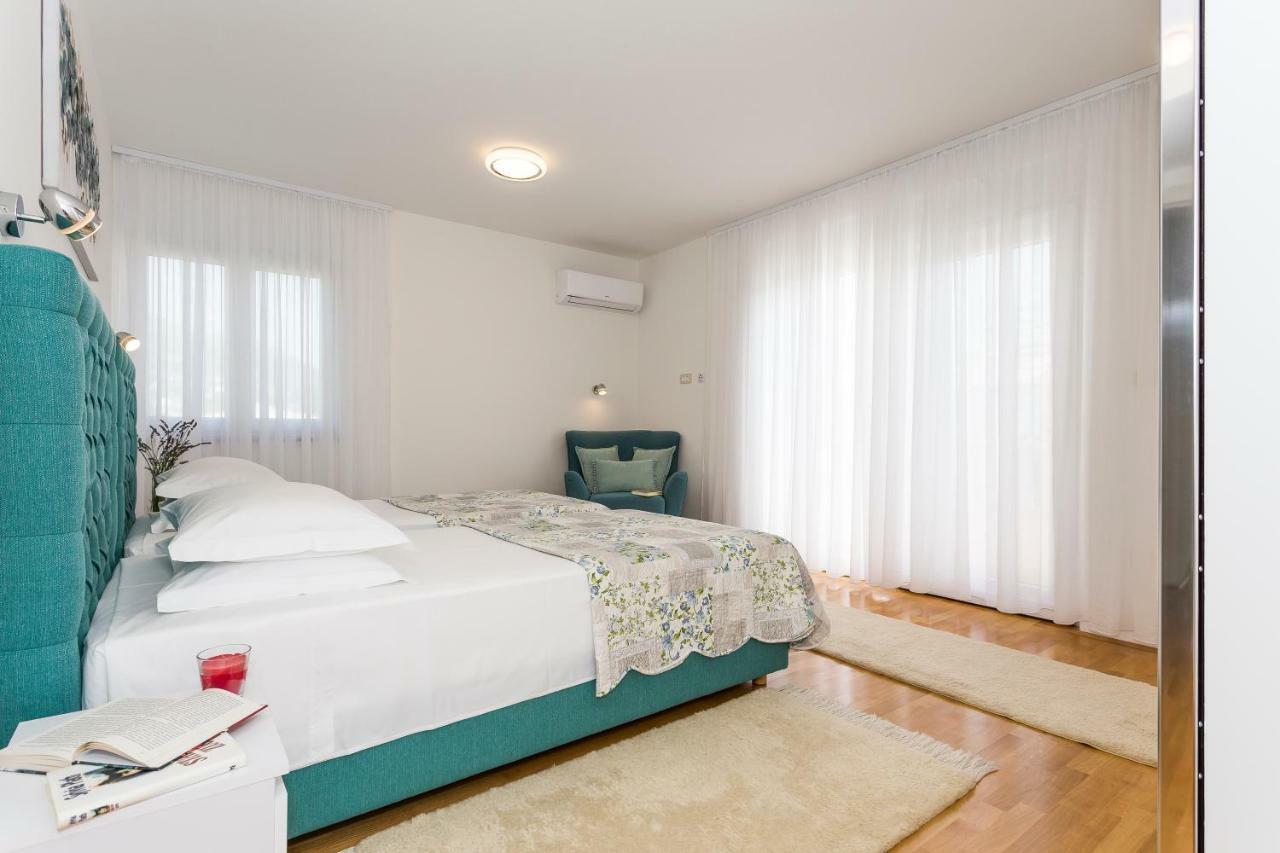 Villa Sweet Home Marija With Heated Pool Split Ngoại thất bức ảnh
