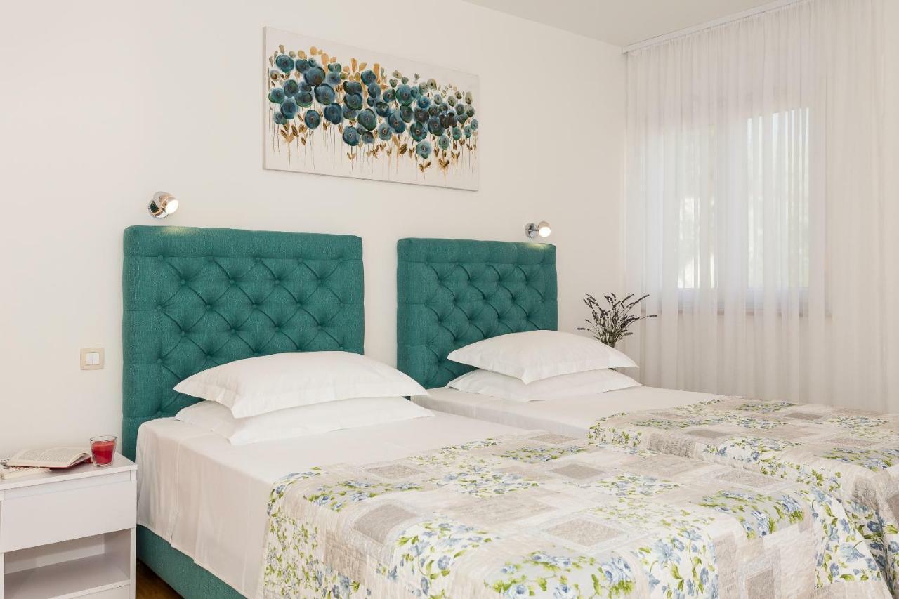 Villa Sweet Home Marija With Heated Pool Split Ngoại thất bức ảnh